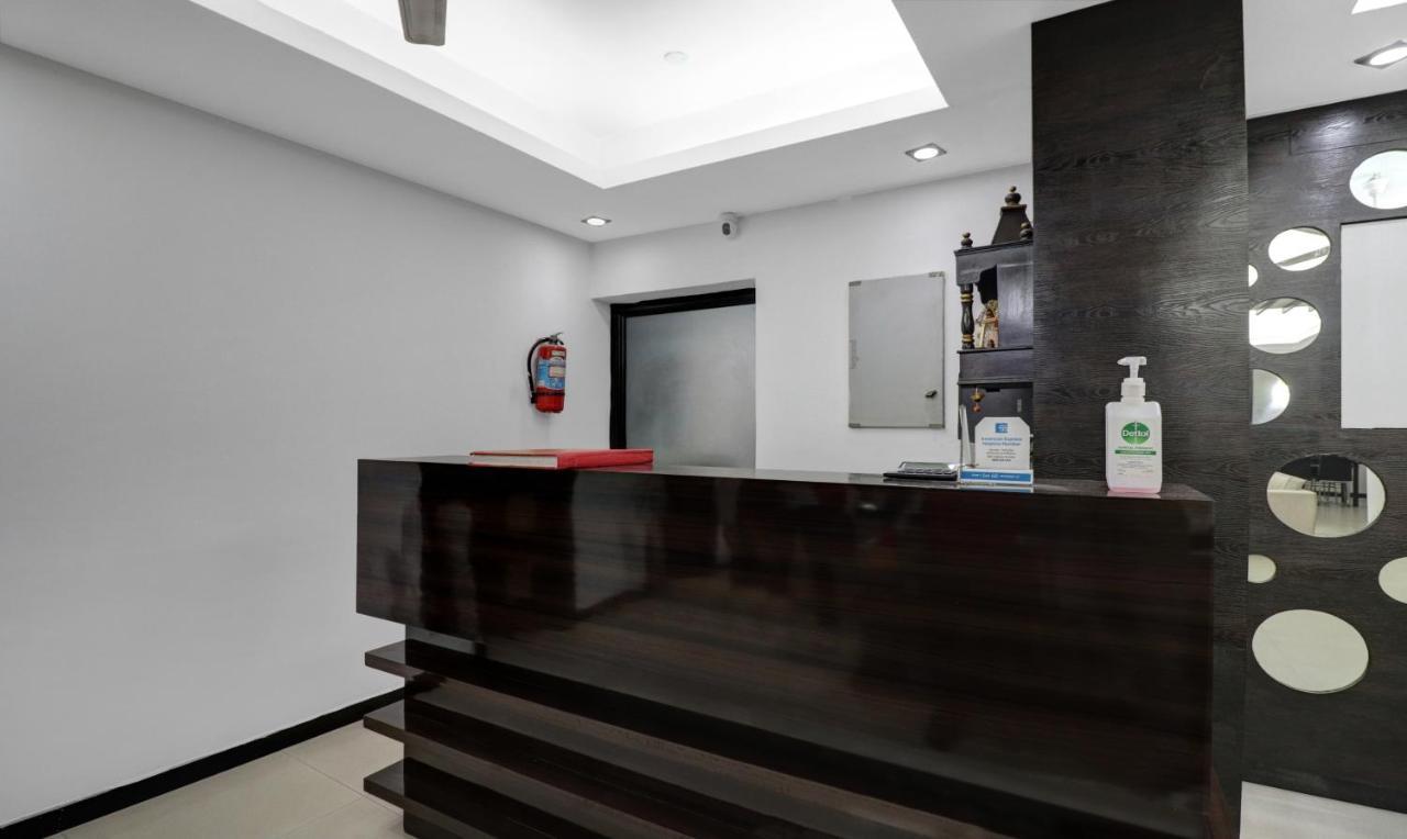 Treebo Trend Exotica Opp Sector 62 Hotel Ghaziabad Bagian luar foto