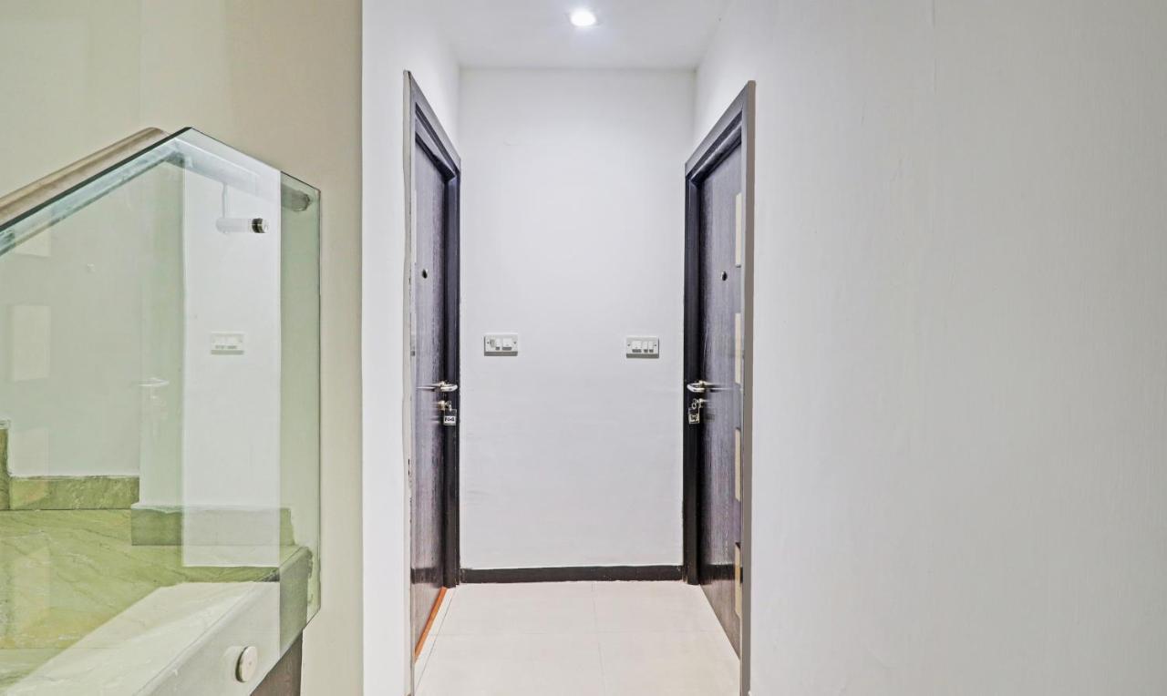 Treebo Trend Exotica Opp Sector 62 Hotel Ghaziabad Bagian luar foto