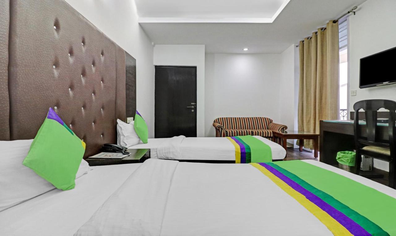 Treebo Trend Exotica Opp Sector 62 Hotel Ghaziabad Bagian luar foto