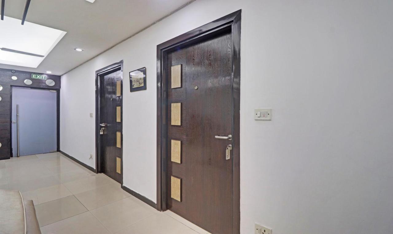 Treebo Trend Exotica Opp Sector 62 Hotel Ghaziabad Bagian luar foto