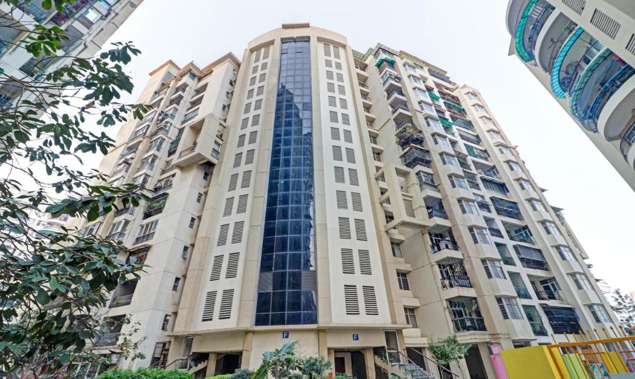 Treebo Trend Exotica Opp Sector 62 Hotel Ghaziabad Bagian luar foto